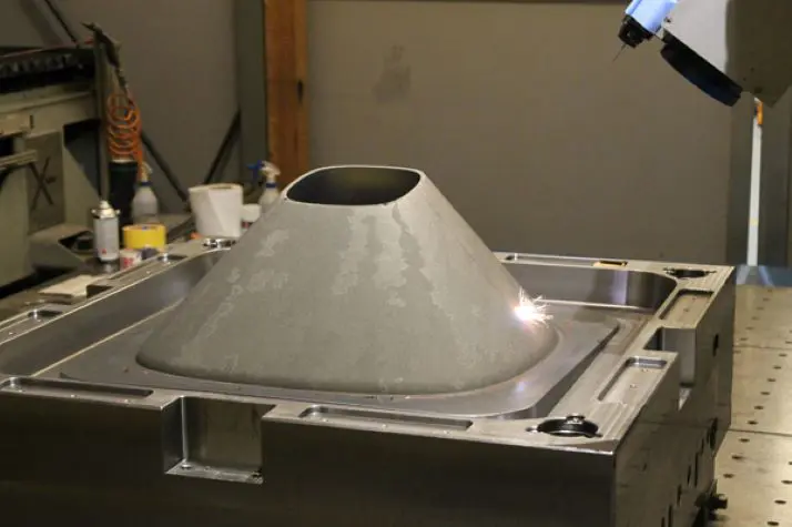 Process of machining a mold for a chandelier